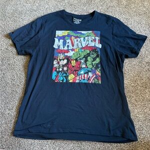 Marvel graphic t-shirt in size women’s XL
